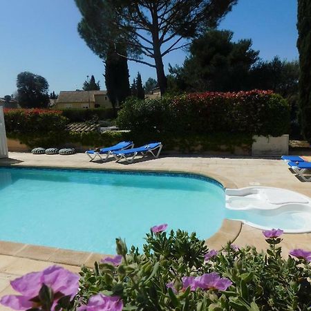 Les Bougainvillees De Camargue Villetelle Exterior foto