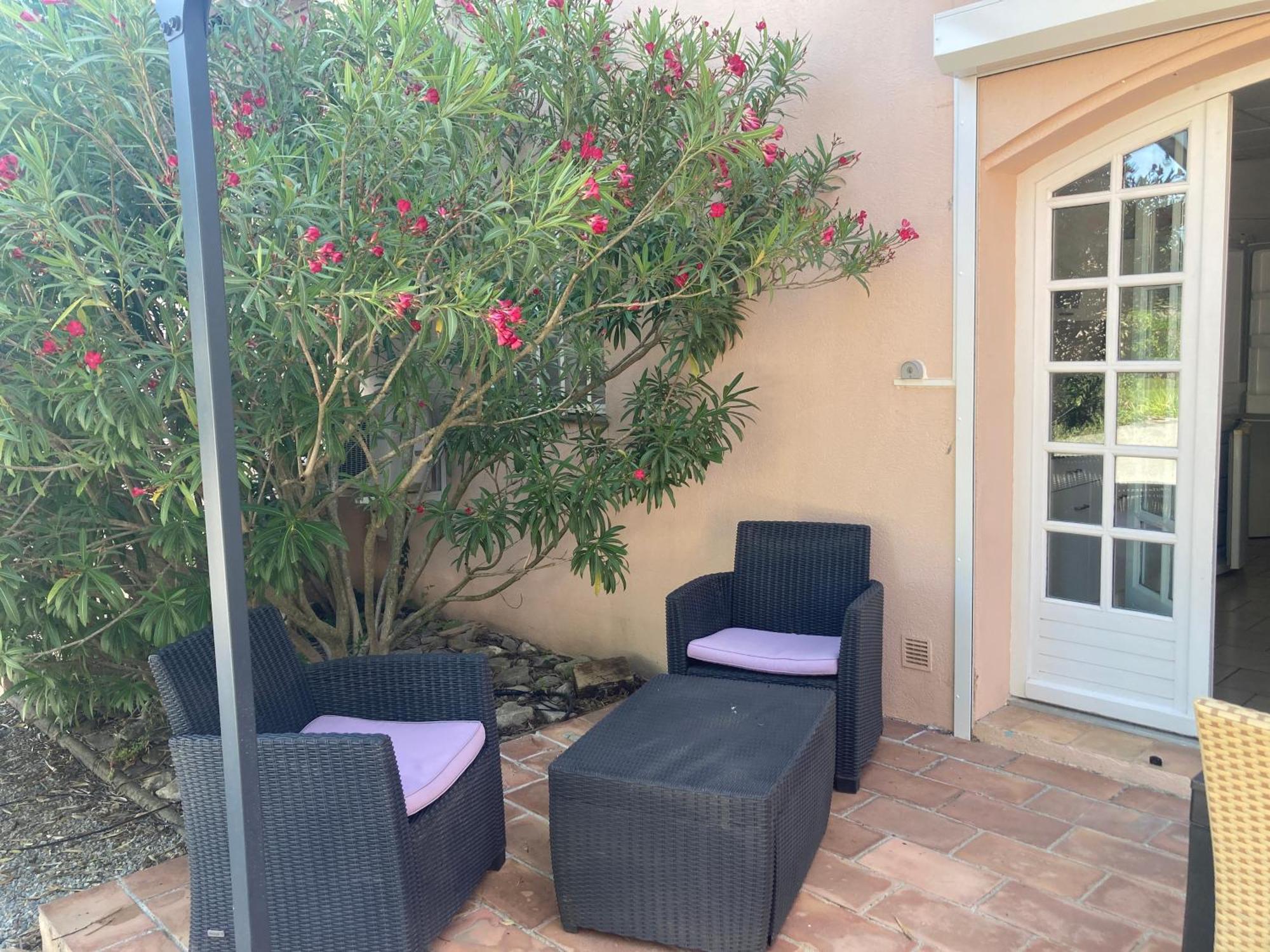 Les Bougainvillees De Camargue Villetelle Zimmer foto